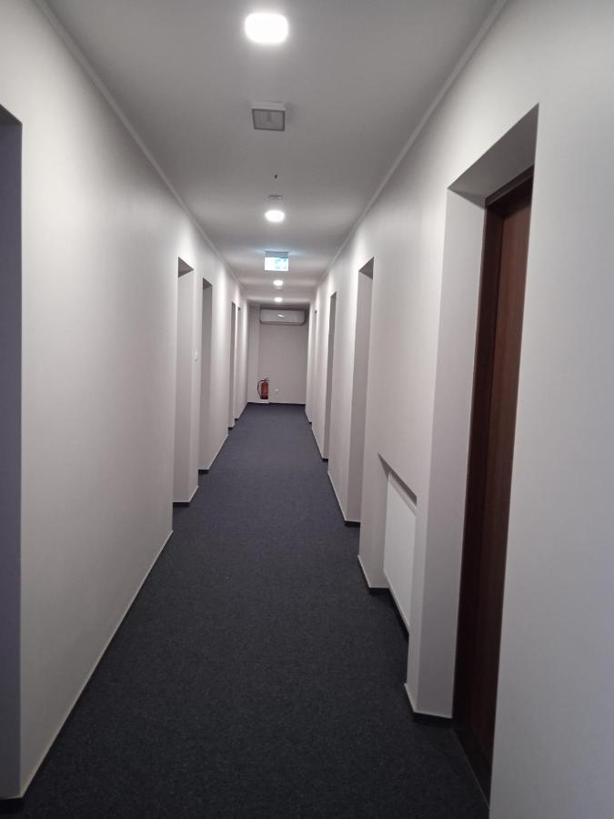 Astral Aparthotel Raszyn Exterior foto