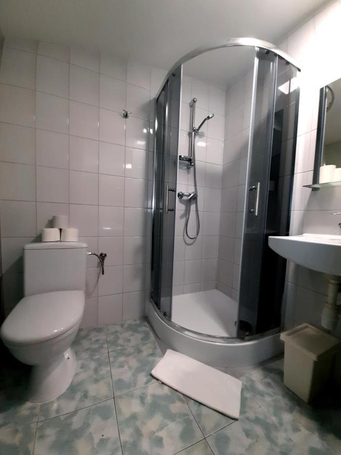 Astral Aparthotel Raszyn Exterior foto